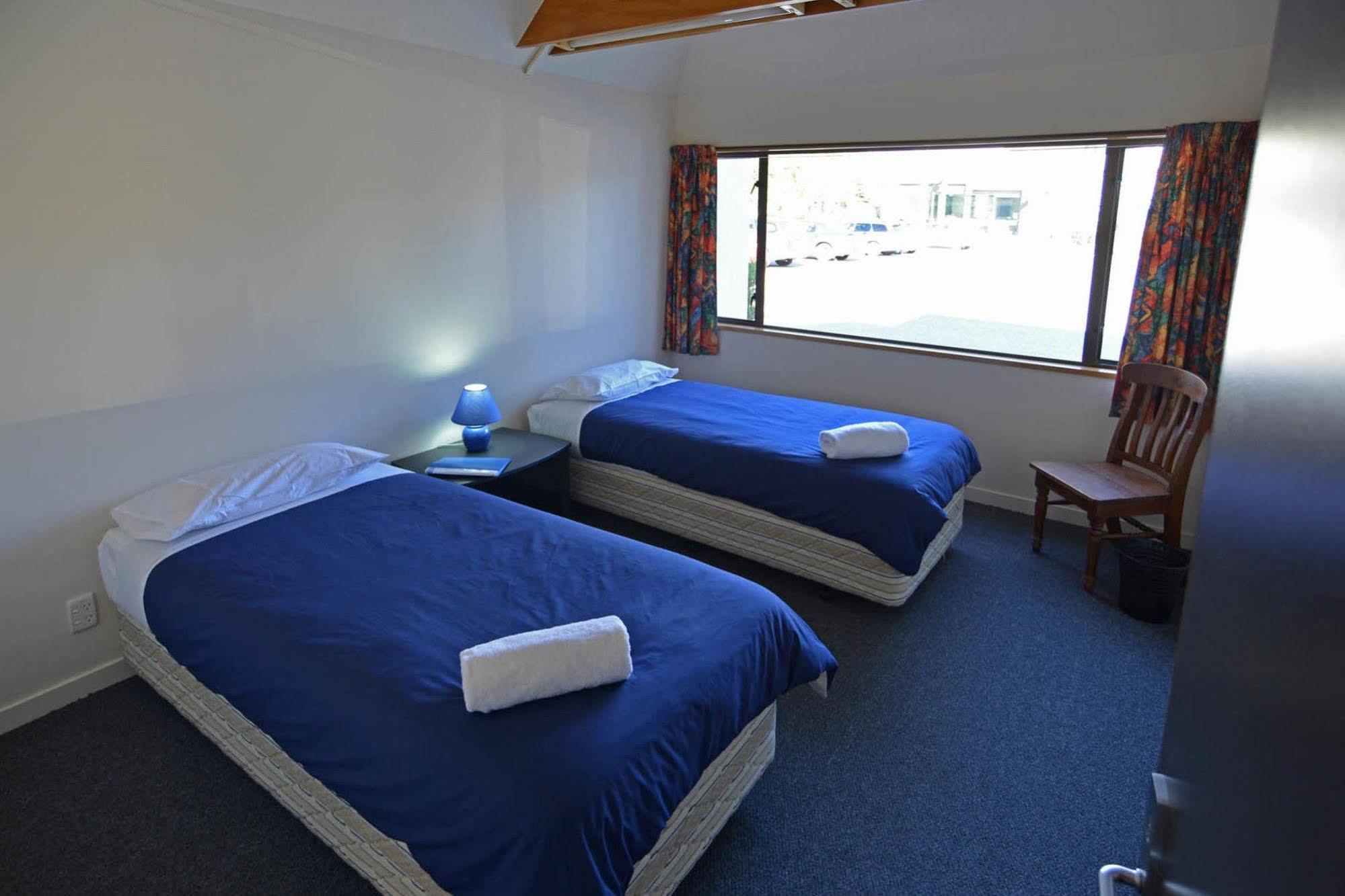 Cromwell Backpackers Hostel Exterior photo