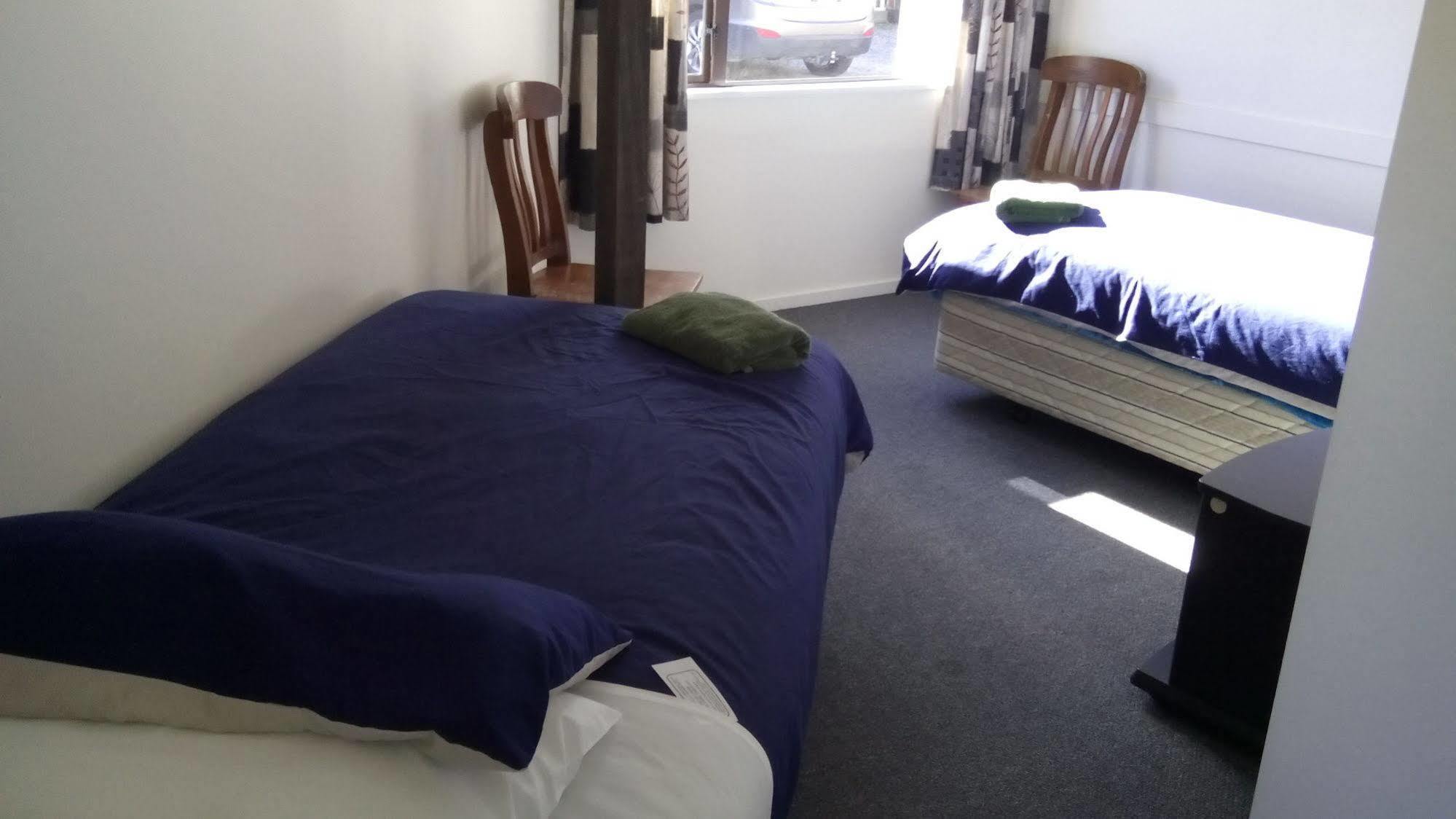 Cromwell Backpackers Hostel Exterior photo
